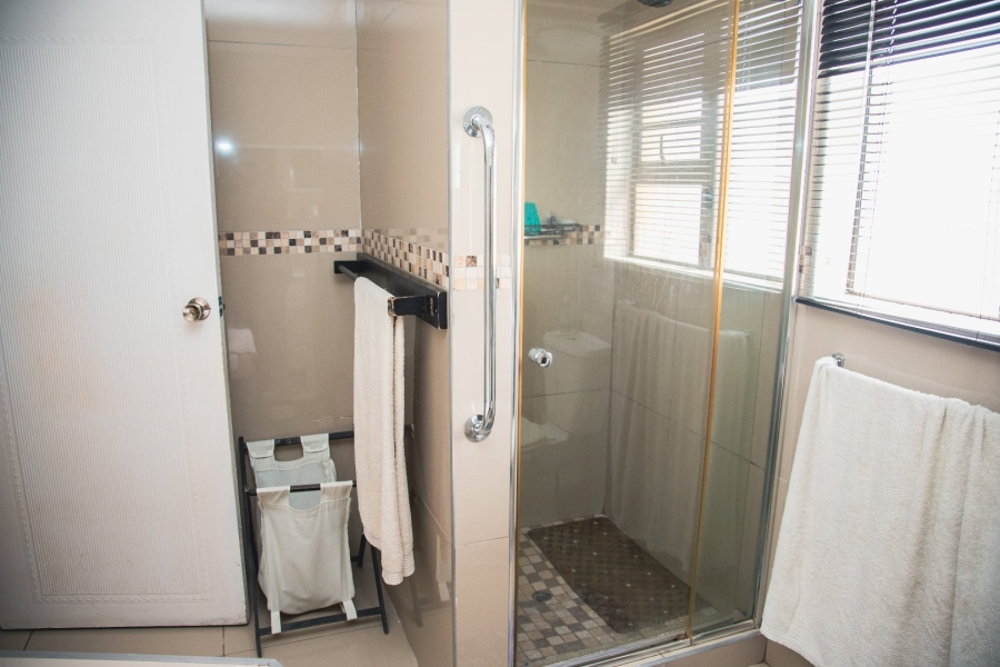 4 Bedroom Property for Sale in Beacon Bay Eastern Cape
